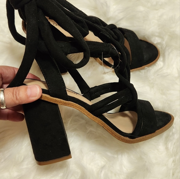 Z London/ Black Strappy Heels - Picture 3 of 6